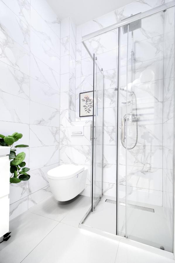 Apartamenty Wyspa Solna By Vacation Rental - Basen, Sauna, Jacuzzi, Silownia W Cenie Kolobrzeg Dış mekan fotoğraf