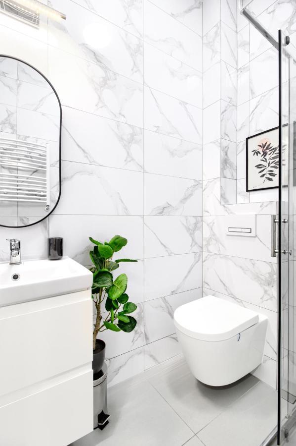 Apartamenty Wyspa Solna By Vacation Rental - Basen, Sauna, Jacuzzi, Silownia W Cenie Kolobrzeg Dış mekan fotoğraf